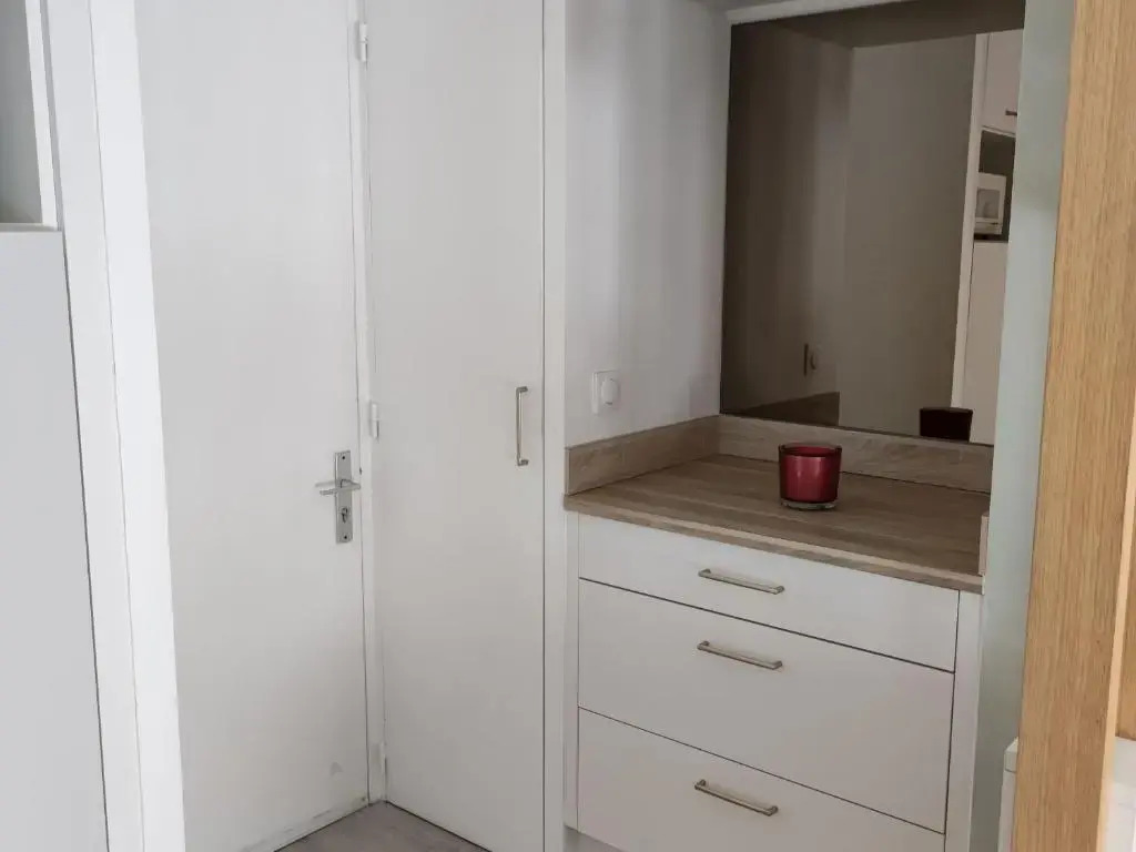 Studio Le Lavandou, 1 pièce, 1 personne - FR-1-677-3