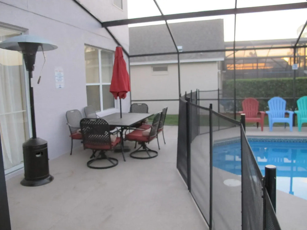 Lake Berkley 7BR Pool Home LB988