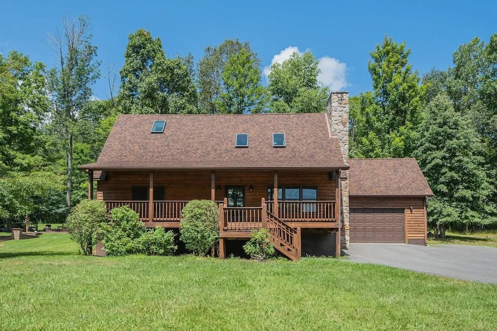 Dancing Bear Lodge