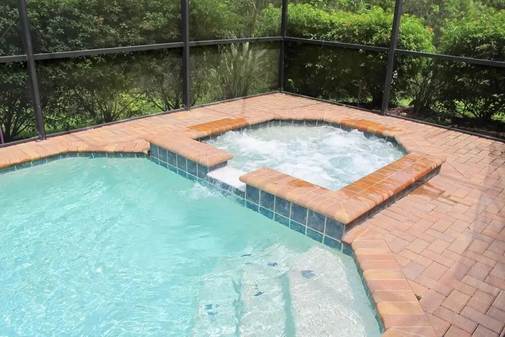 8BR Home - Near Disney - Private Pool and Hot Tub