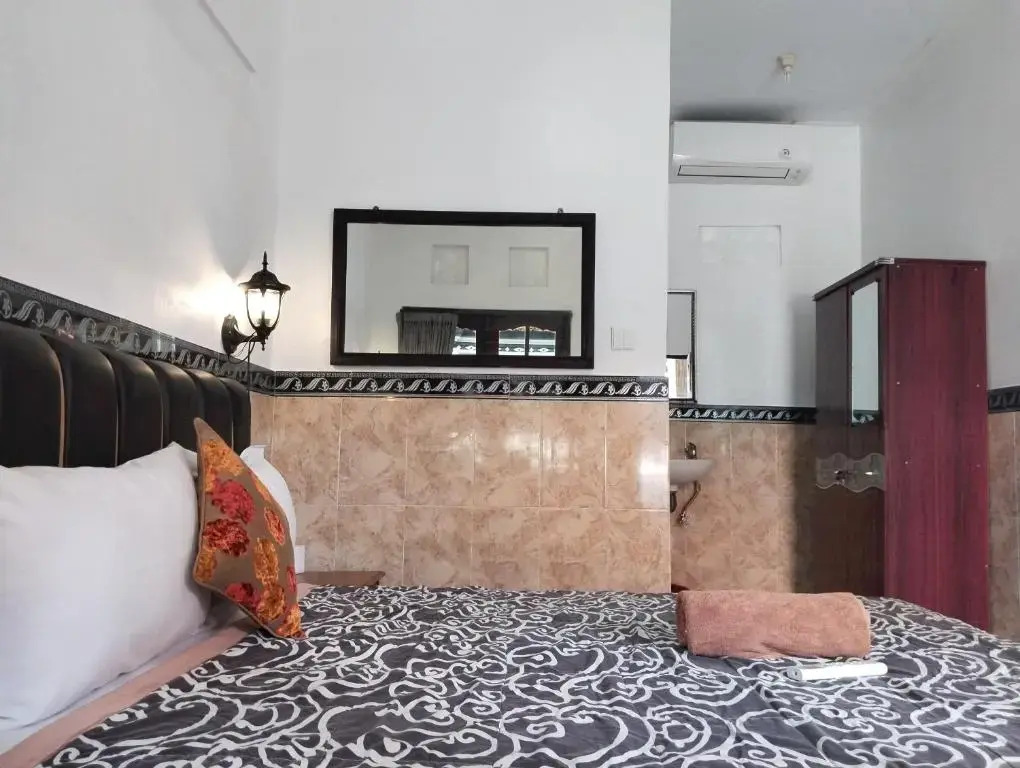 Leo home stay 2