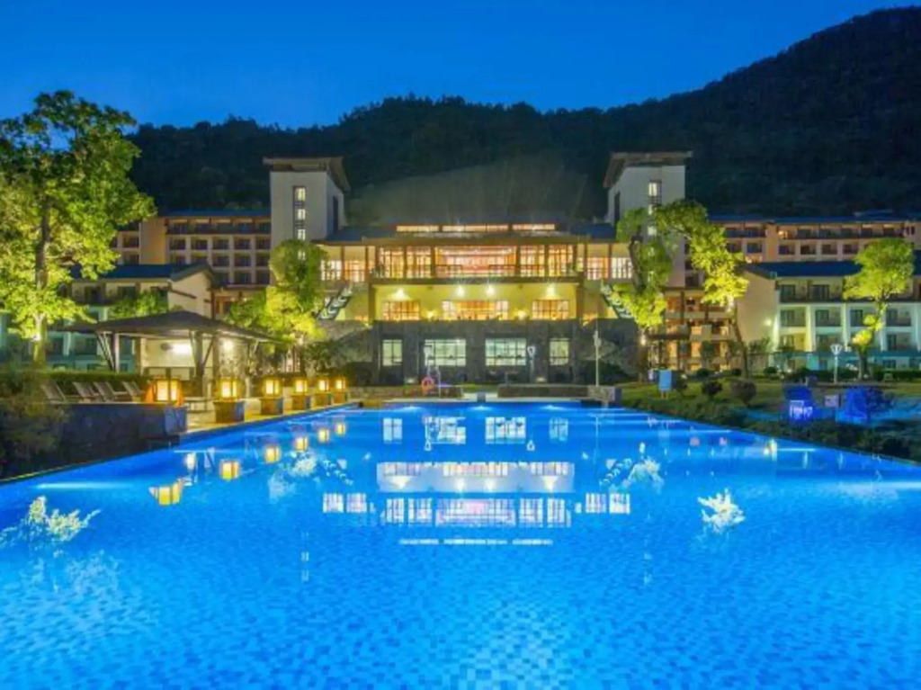 BJG Swan Lake Hot Spring Hotel Yingde