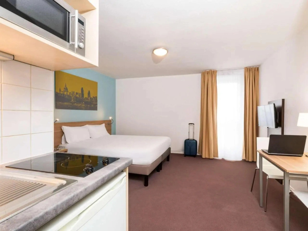 Rental Apartment Adagio Paris Clamart - Clamart 4 Persons - Pop 14612