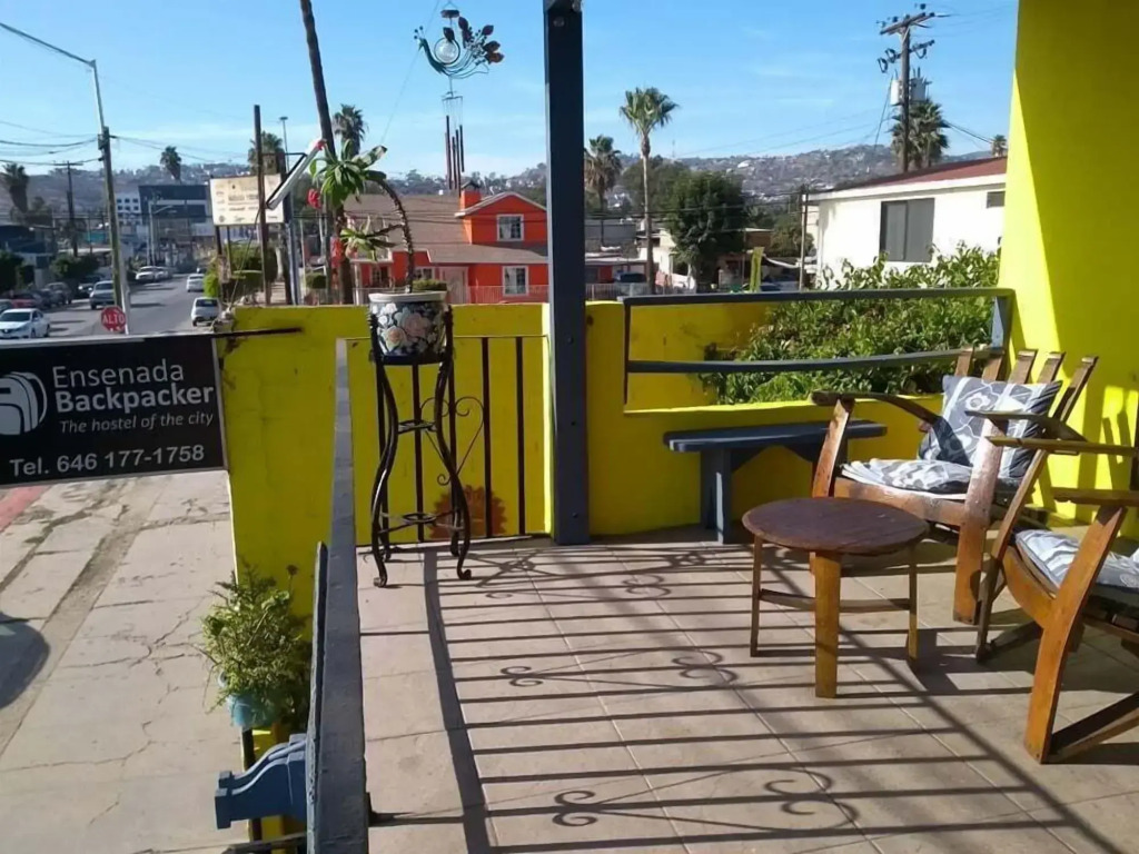 Ensenada Backpackers