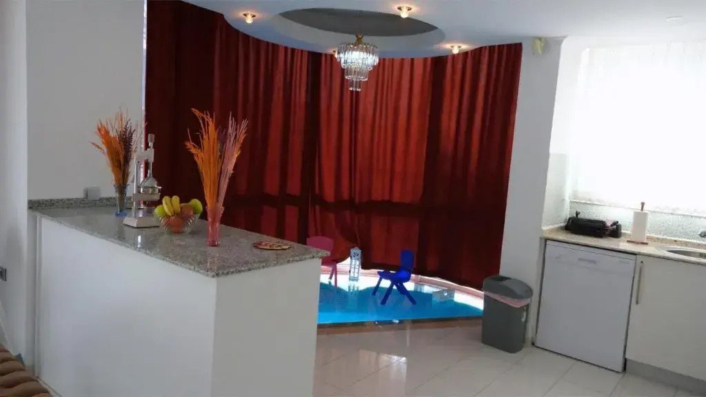 Crystal Water Deniz Saray Villa 1