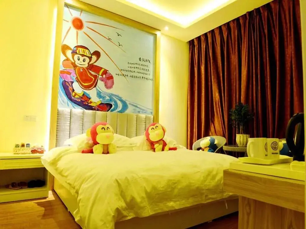 Witty Monkey Hotel