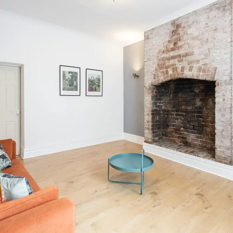 Host Stay Milbanke House