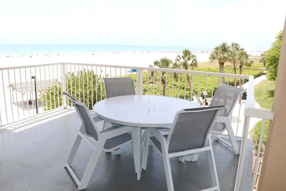 Jamaica Royale T31 - 2 Br Condo