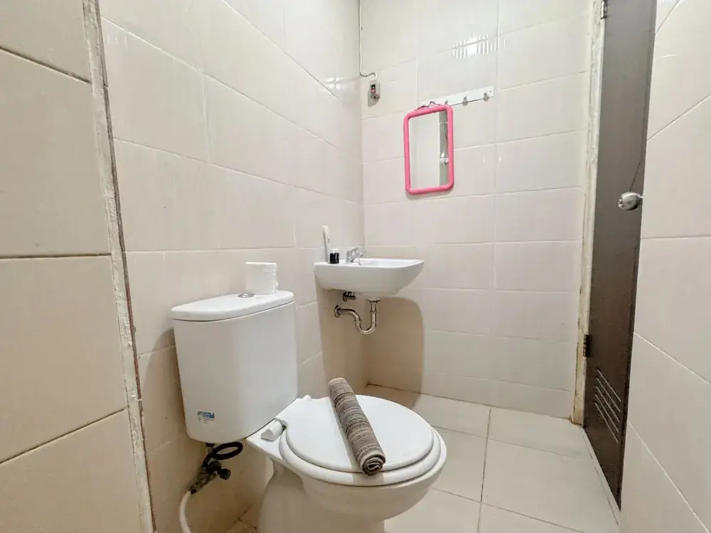 Comfortable Living Studio At Tamansari Prospero Apartment