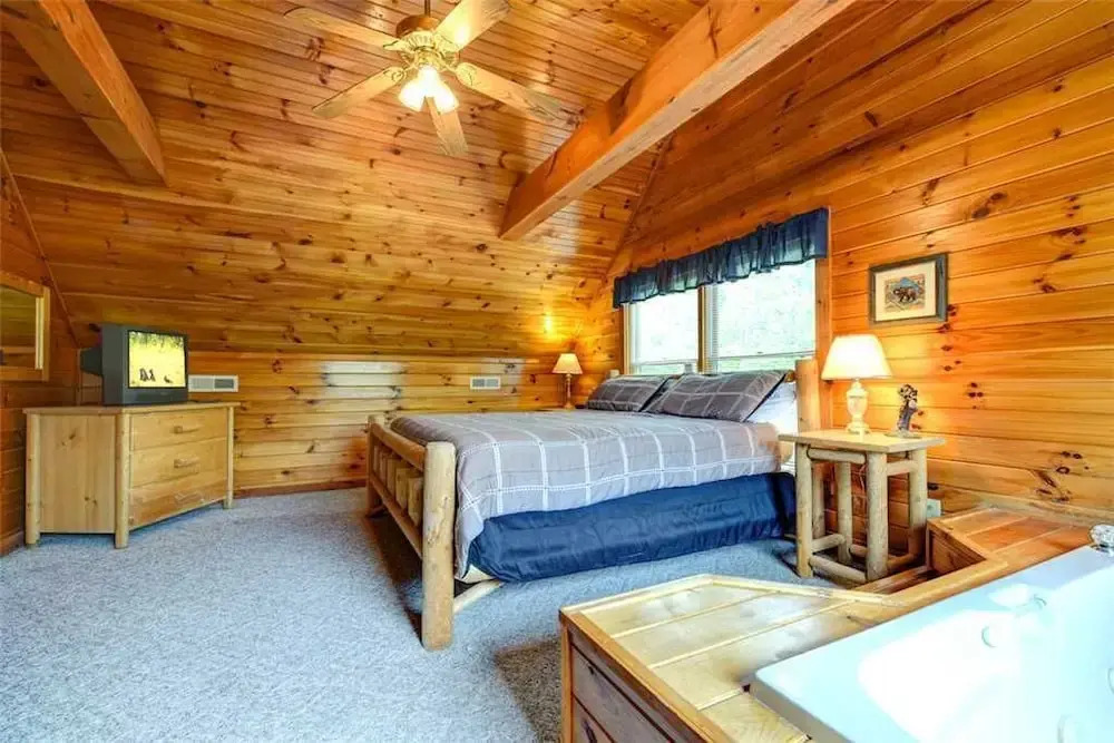 The Honey Pot, Hot Tub, resort Pool, 560 FREE tickets each paid day