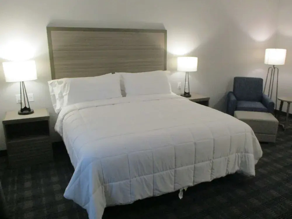Merica Inn & Suites