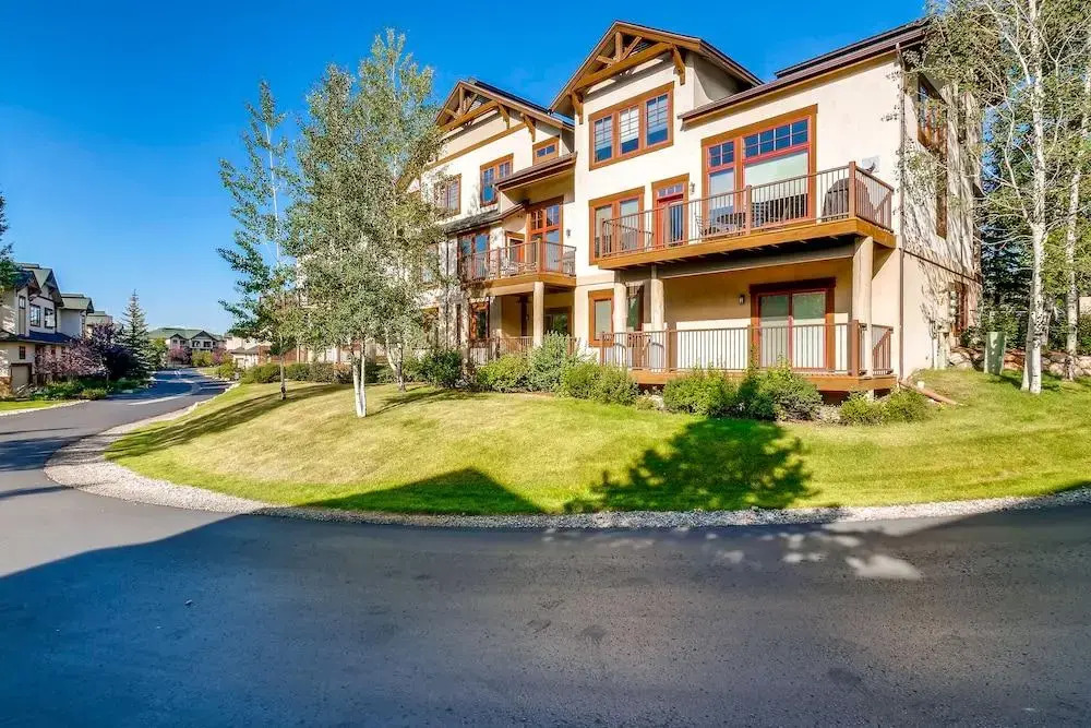 Mountain View At Eagleridge Town Homes