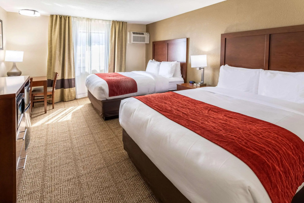 Comfort Inn Waukesha - Milwaukee West