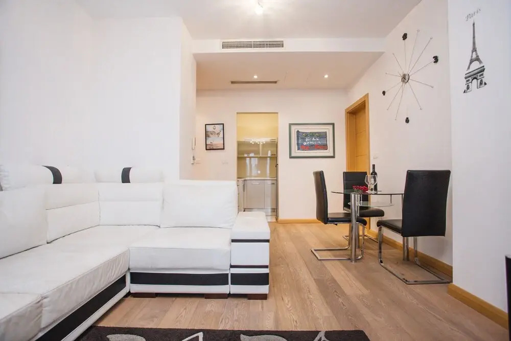Apartment Status 5