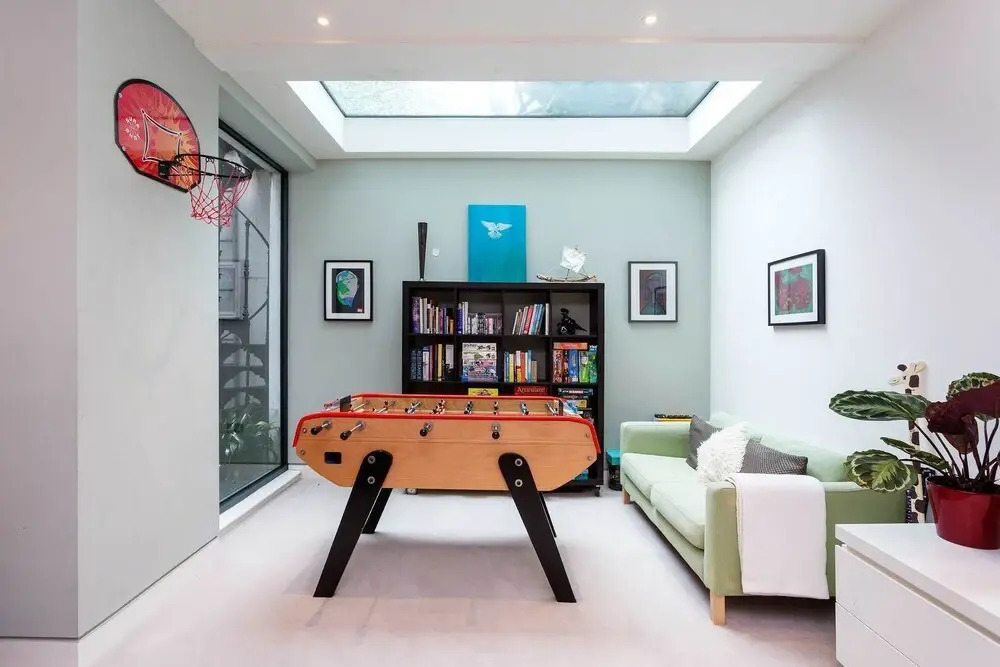 Deluxe In Notting Hill