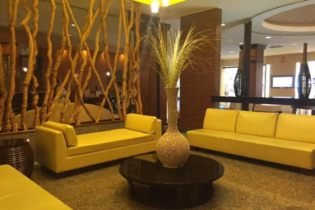 Guam Plaza Resort