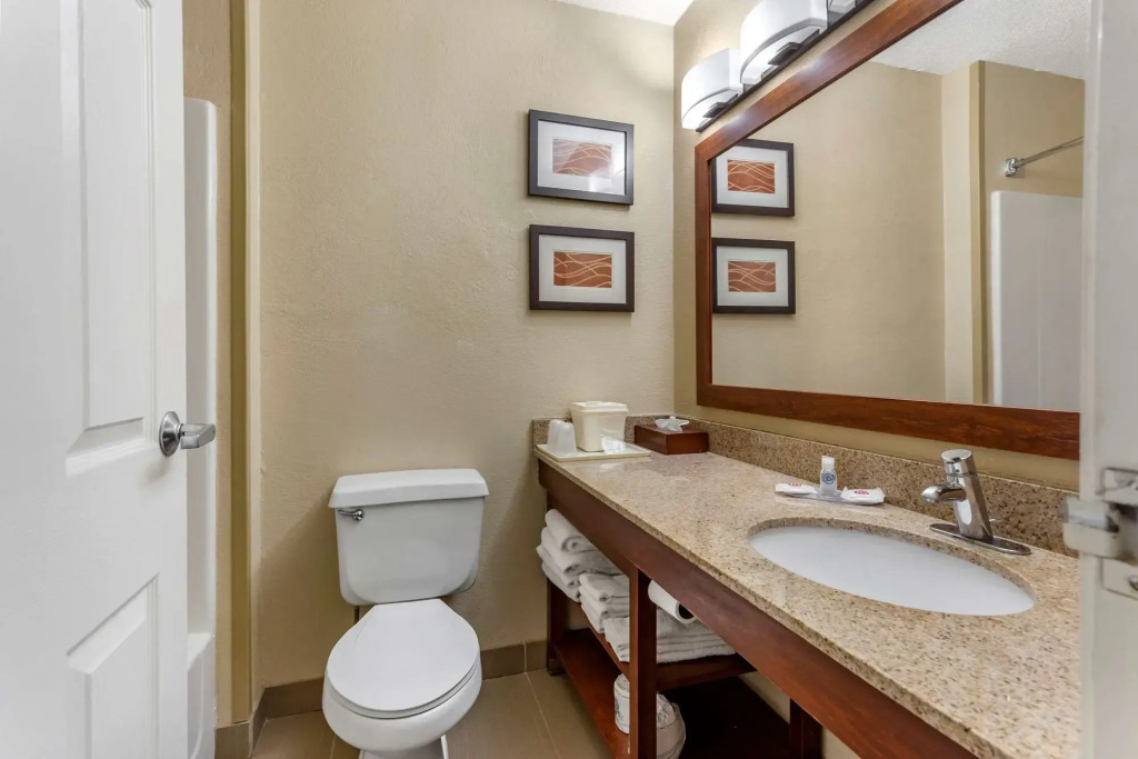 Comfort Inn Gurnee near Six Flags