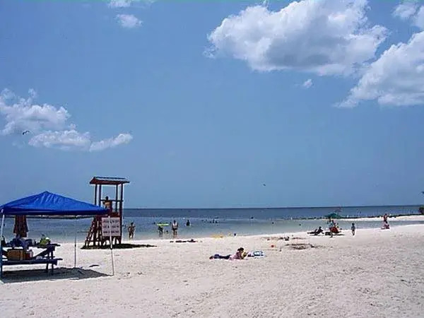 Lakeside Vacations