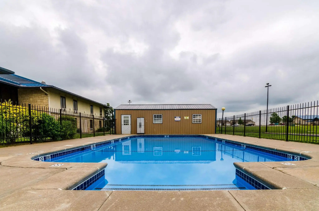Quality Inn & Suites Winfield
