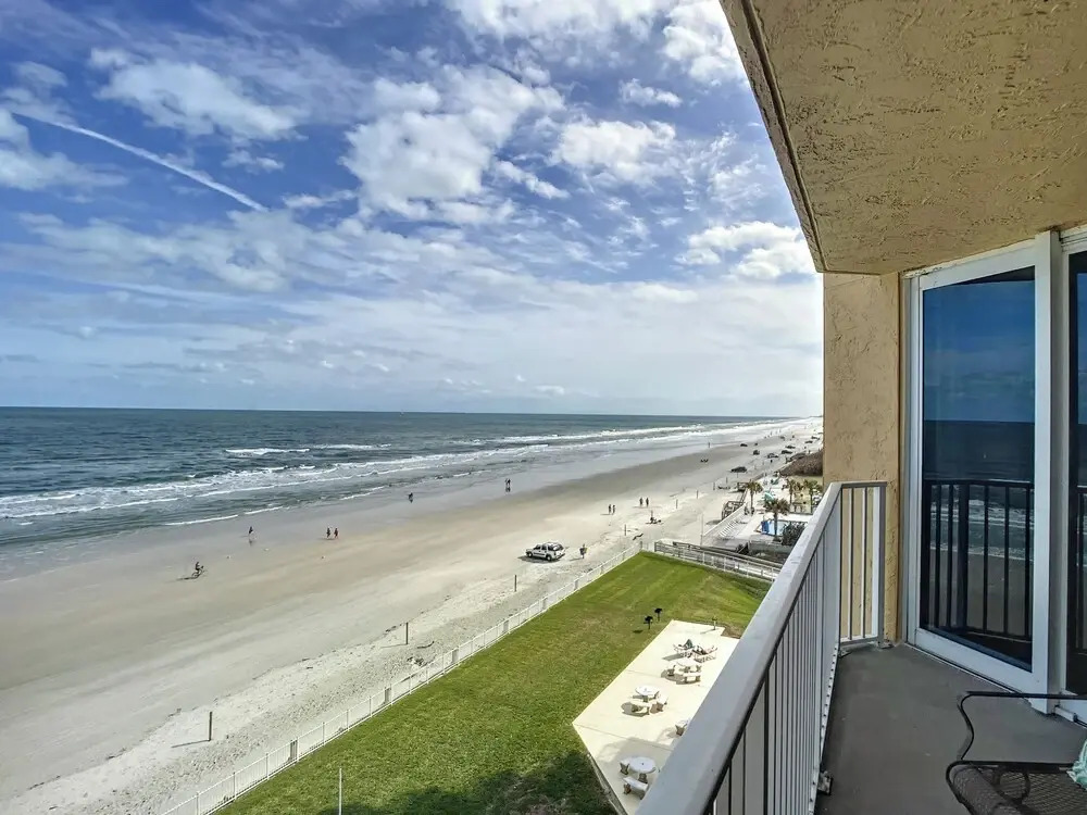 Oceania Beach Club 605