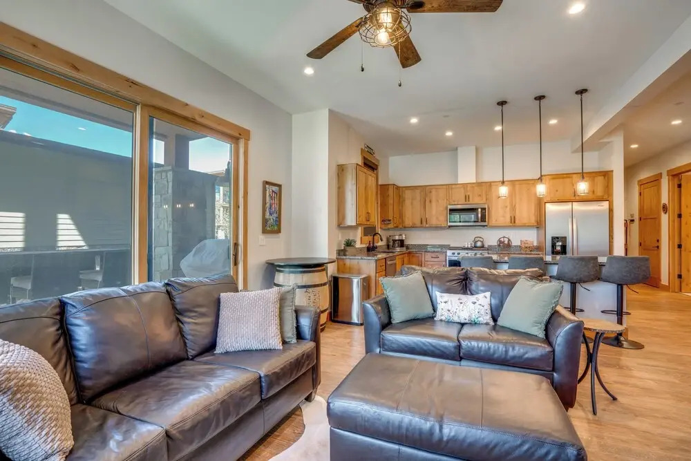 Fraser Adventure Base! Condo Near Hiking & River