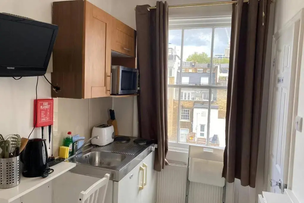F19- Bright Studio for 1 near Paddington