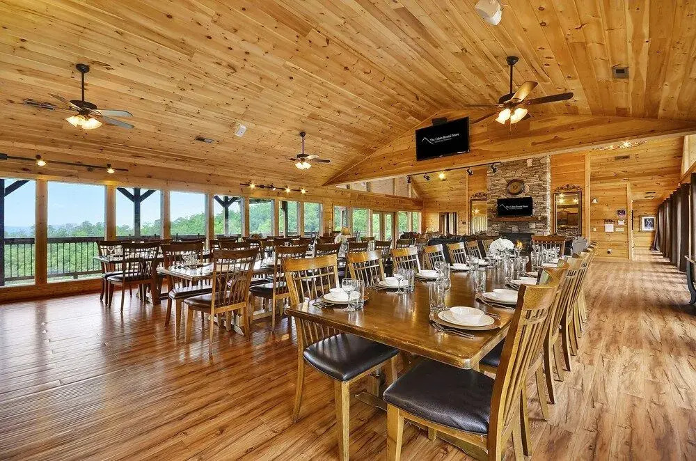 Gatlinburg Mansion 14 Bedroom Cabin by RedAwning