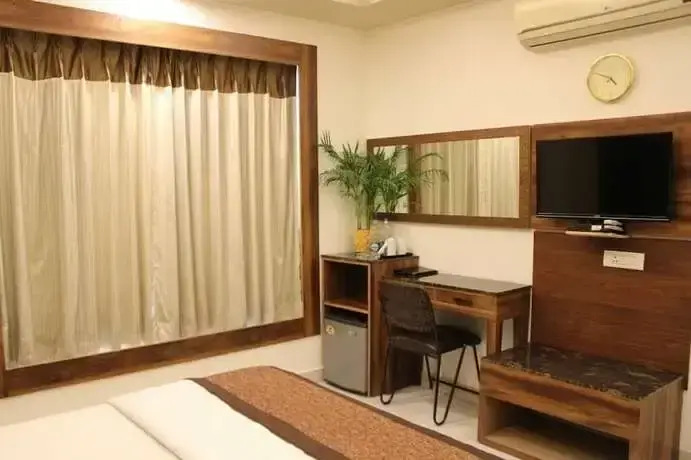 Hotel White Rock Sector 68  Sohna Road