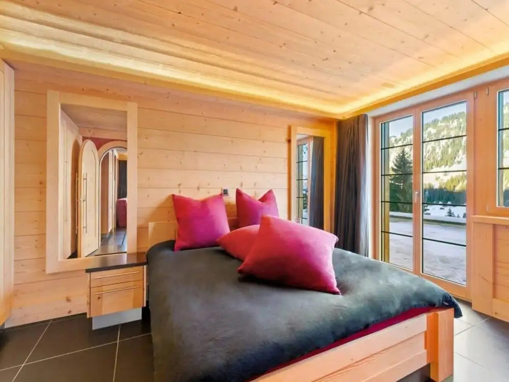 Beautiful Modern Chalet in the Gstaad Region