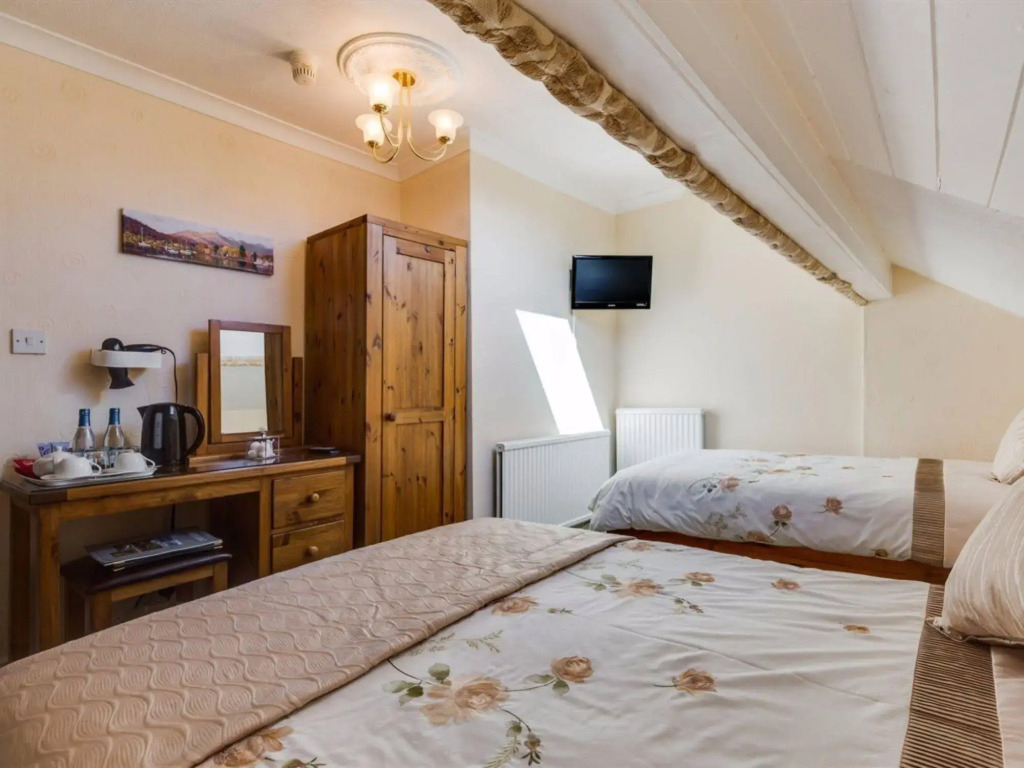 Lindisfarne House - Guest house