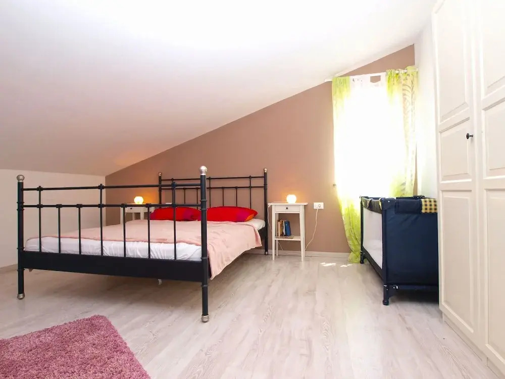 Apartment 1418