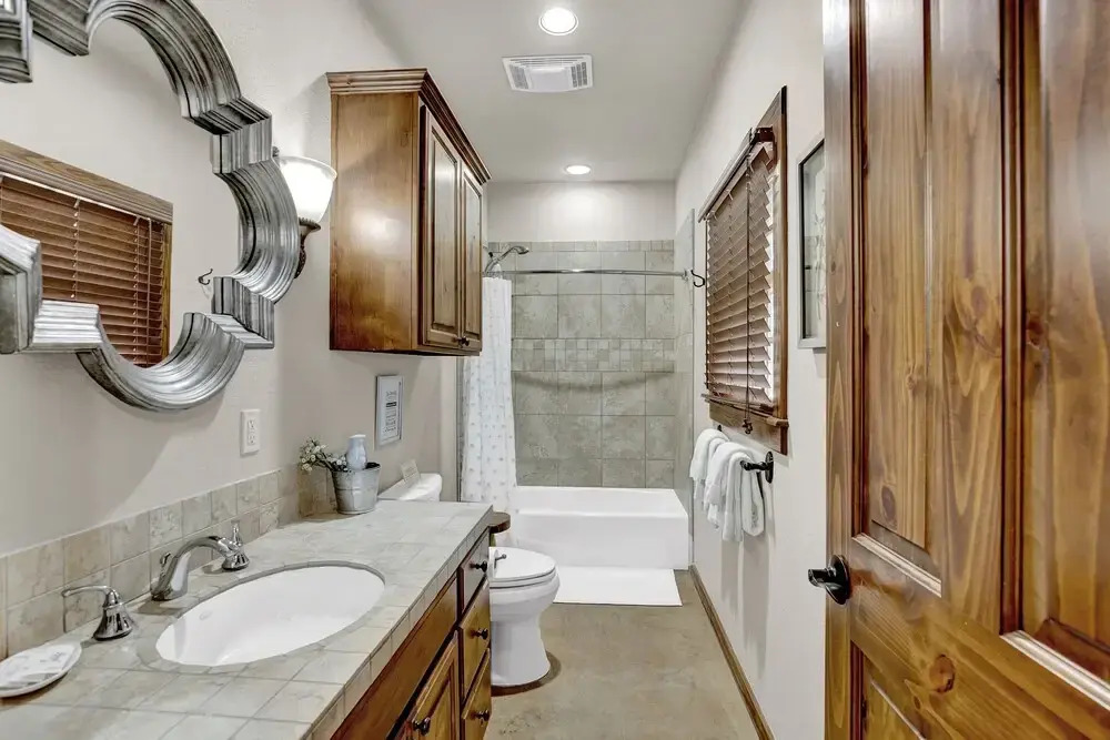 New Hill Country Dream House With Pool Table and Firepit and Gameshed