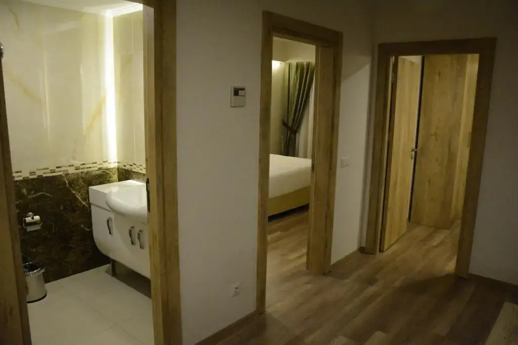 DEVREK OTEL