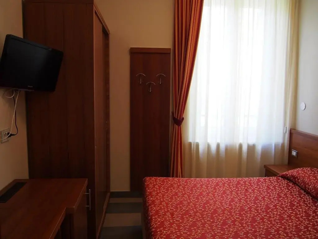 Endros Rooms