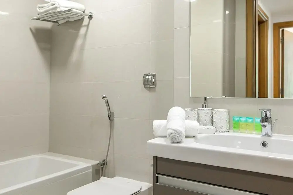 Luton Vacation Homes Continental Tower