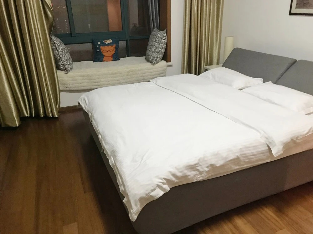 Hua Ting Residence