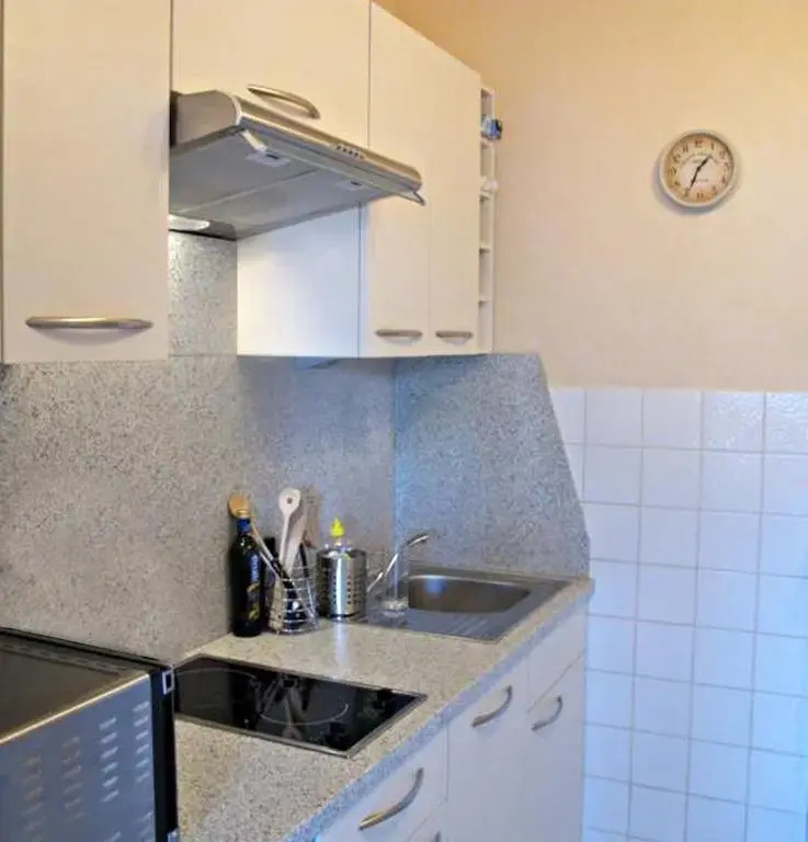 Strandliebe in Scharbeutz, 150m zum Strand! Sonnenbalkon, ruhig gelegen, kostenfreier Parkplatz, Fahrstuhl