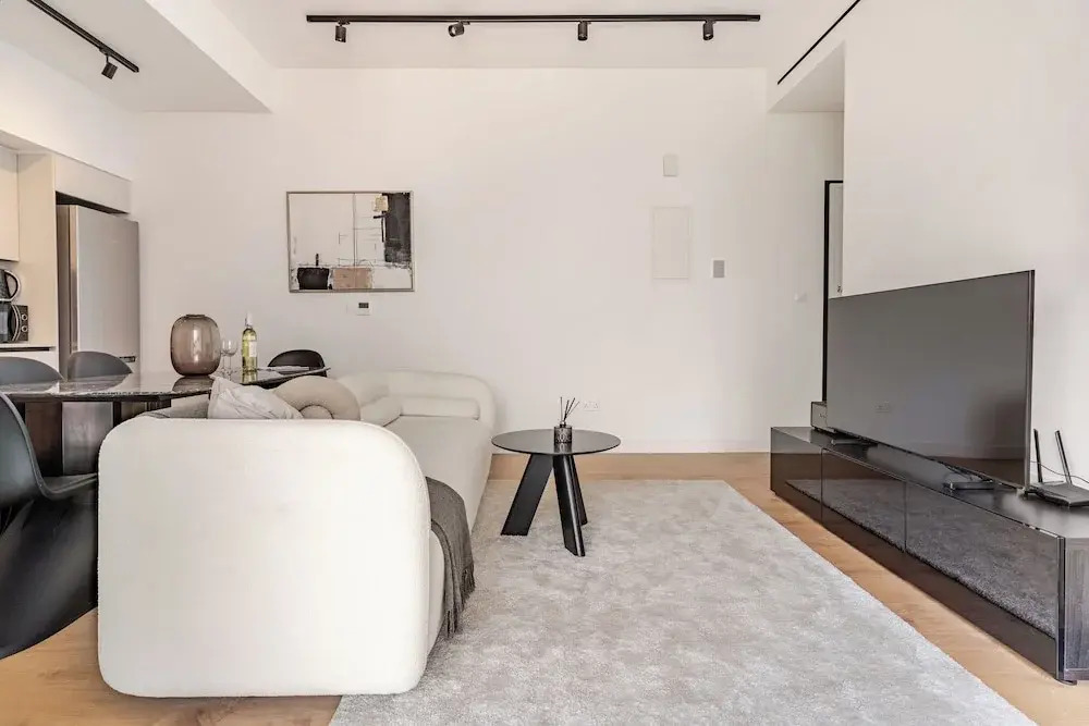 Yamas Urban Living Sequoia Residence