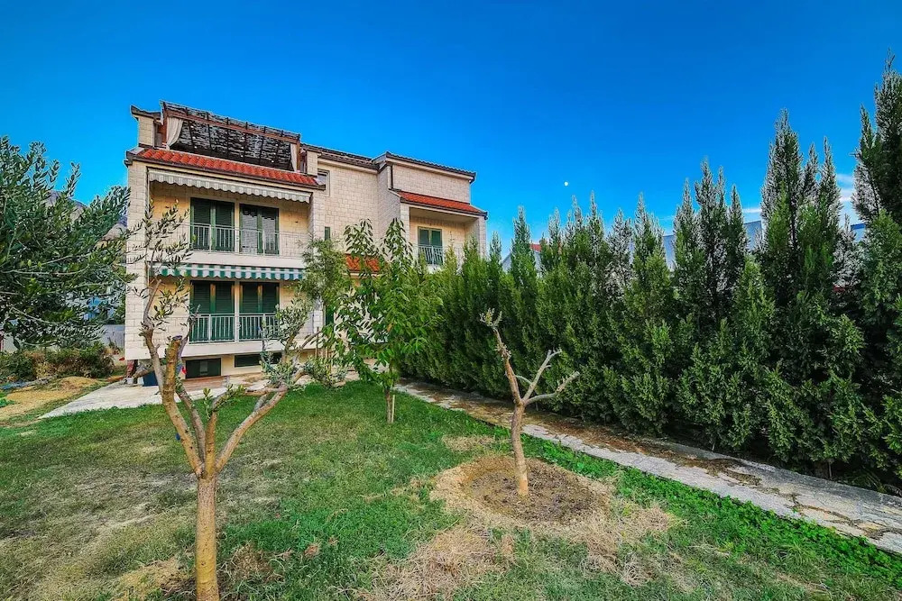 Apartment Vrkljan