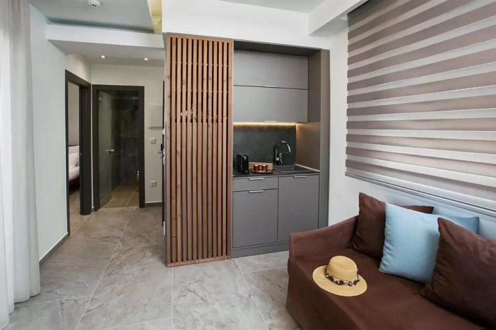 SUN RESIDENCE Exclusive Seaside Suites
