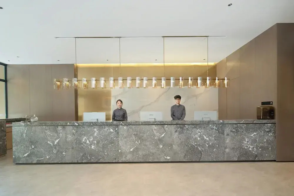 ECHIC Mercure (Guangzhou Baoneng Performing Arts Center Luogang Wanda Plaza)