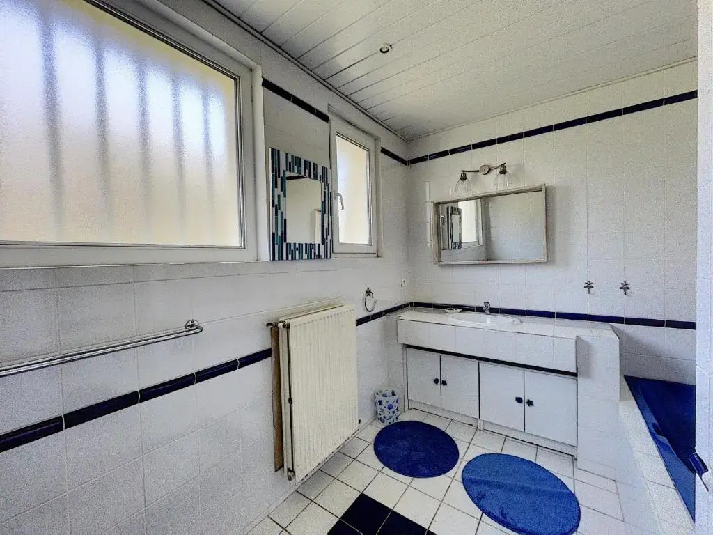 Maison Jullouville, 5 pièces, 8 personnes - FR-1-361-27