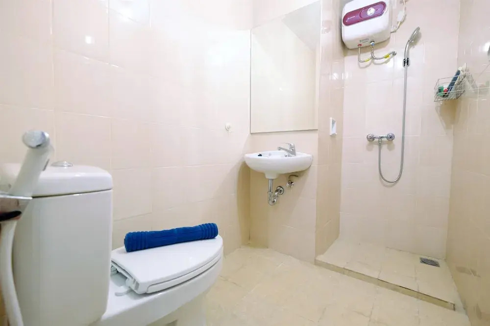 Comfy 2Br Gading Greenhill Apartment