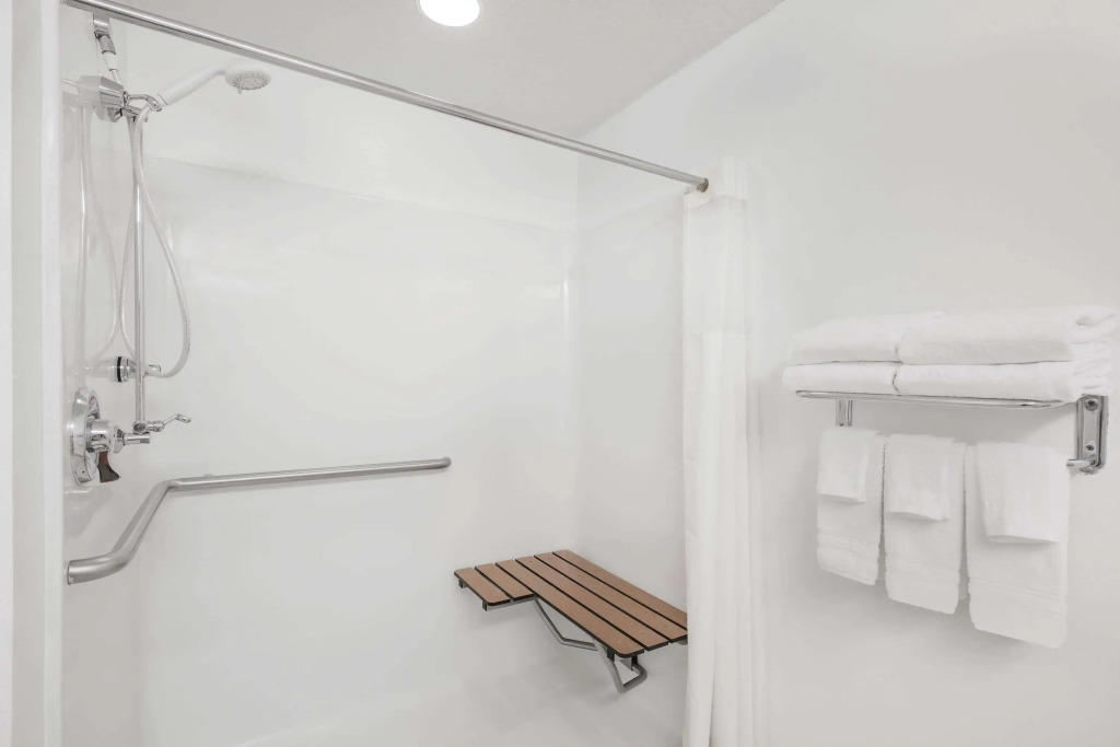 Microtel Inn & Suites by Wyndham Hamburg