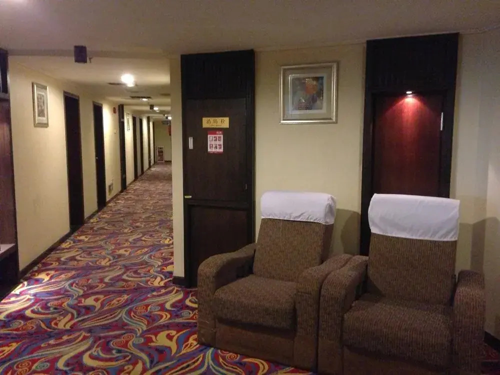 Lifu Hotel - Huang Pu Road Run Du