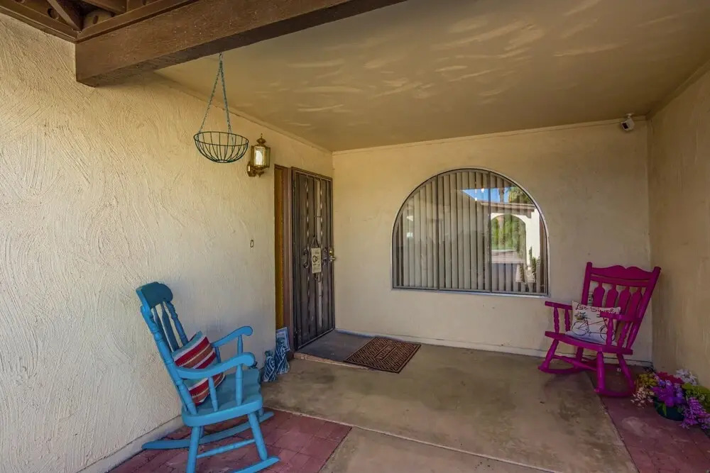 29th Phoenix 4 Bedroom Home by Redawning