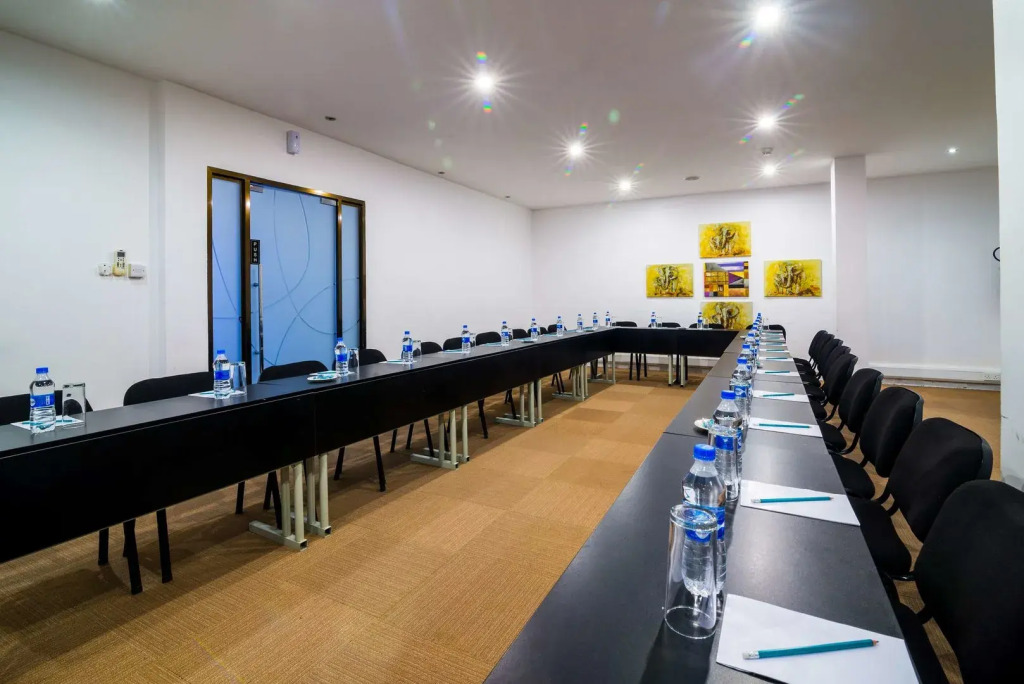 Peninsula Hotel Dar es Salaam