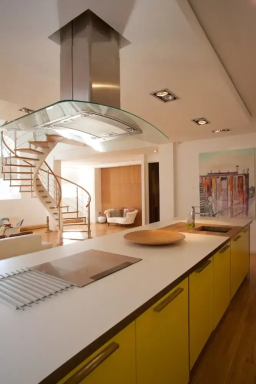 Modern Home In Greenwhich