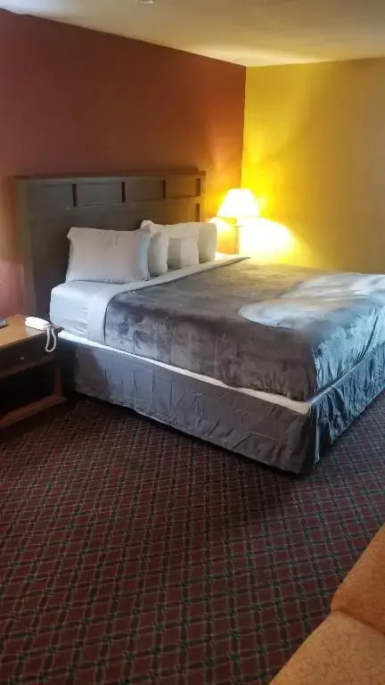 OSU King Bed AC WI-FI Coffee Private Hotel Unit 111 Booking