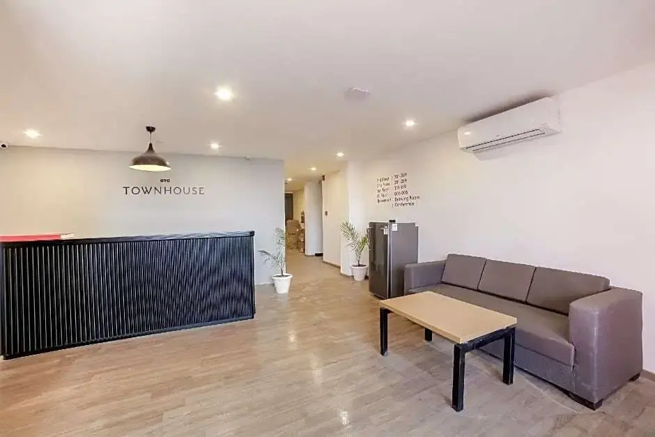 FabHotel Comfort Residency I - Nr Artemis Hospital Gurgaon